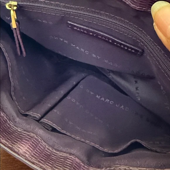 Marc By Marc Jacobs Lizard Embossed Color Purple Shoulder bag/ Crossbody Bag - Picture 9 of 17